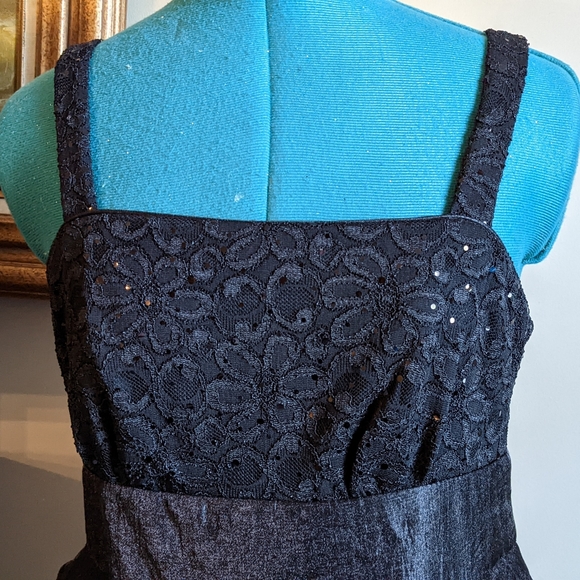 R&M Richards Black Ruffle Cocktail Dress - 8P - Picture 11 of 16